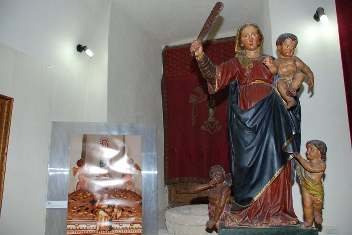 Museo Parrocchiale Mostra Rosa Mystica (14)